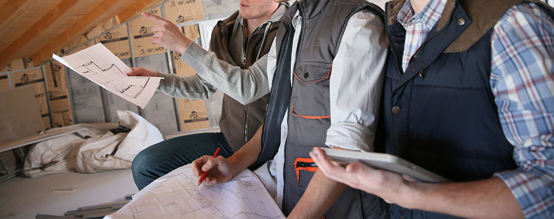 building inspector conducting inspection job in Melbourne